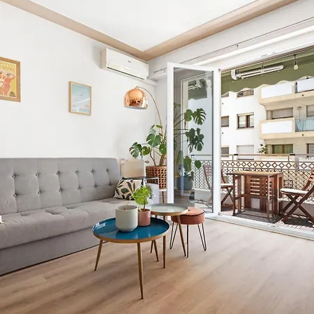 Bright & Cozy - Large Sunny Terrace 니스